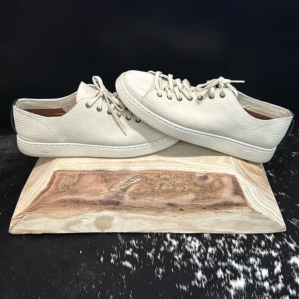 UGG OXFORDS